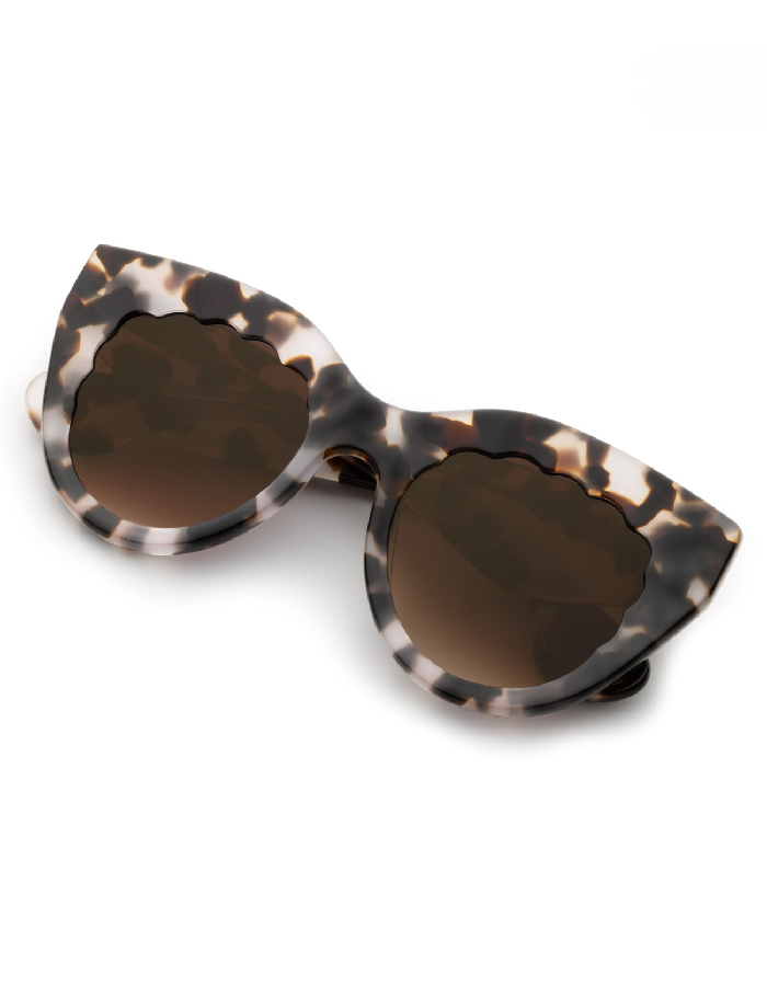 Chic Scalloped Temples Sunglasses