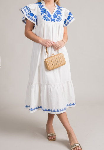 Chic Embroidered Loose Dress With Pockets